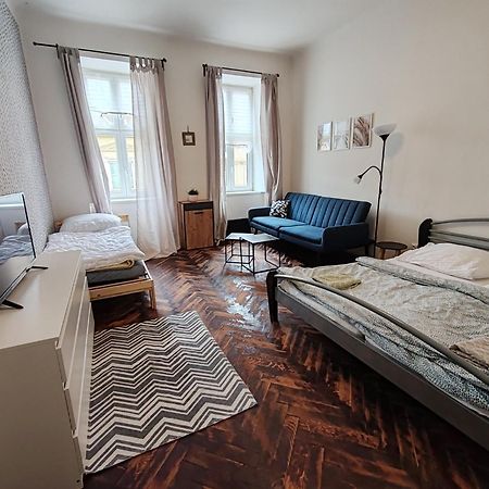Apartman Hybesova2 Brno Buitenkant foto